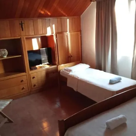 Апартаменты With Parking Space Jezera, Murter - 27434 Езера